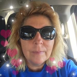 Meet your Posher, Debbie